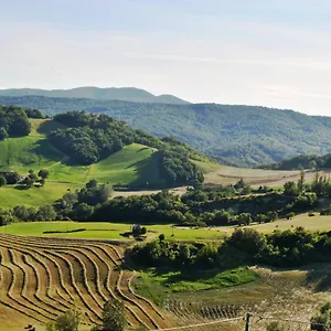 https://casa-stefania-appartamento-in-collina.emilia-romagnahotels.net